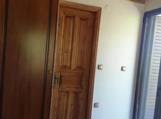 Giota's Πανσιόν Ζαχάρω