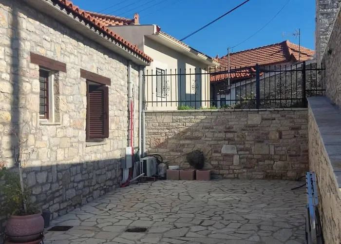 Πανσιόν Giota's